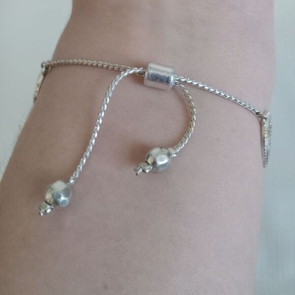 Silver Tone & Gold Filigree Circle Cutout Charms Adjustable Lightweight Bracelet - Picture 11 of 11